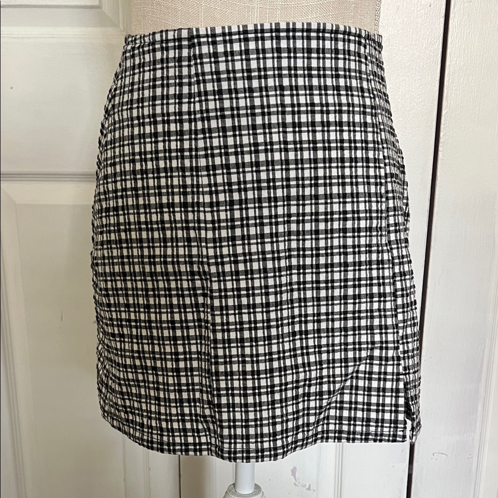 Black and White Plaid Skirt